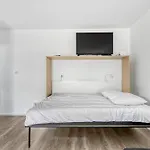 Abygaelle Apartment *